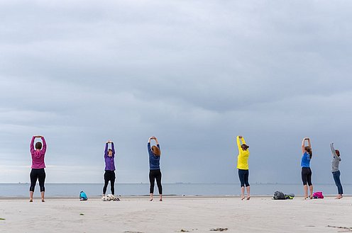 Sportkurs am Strand von Spiekeroog 