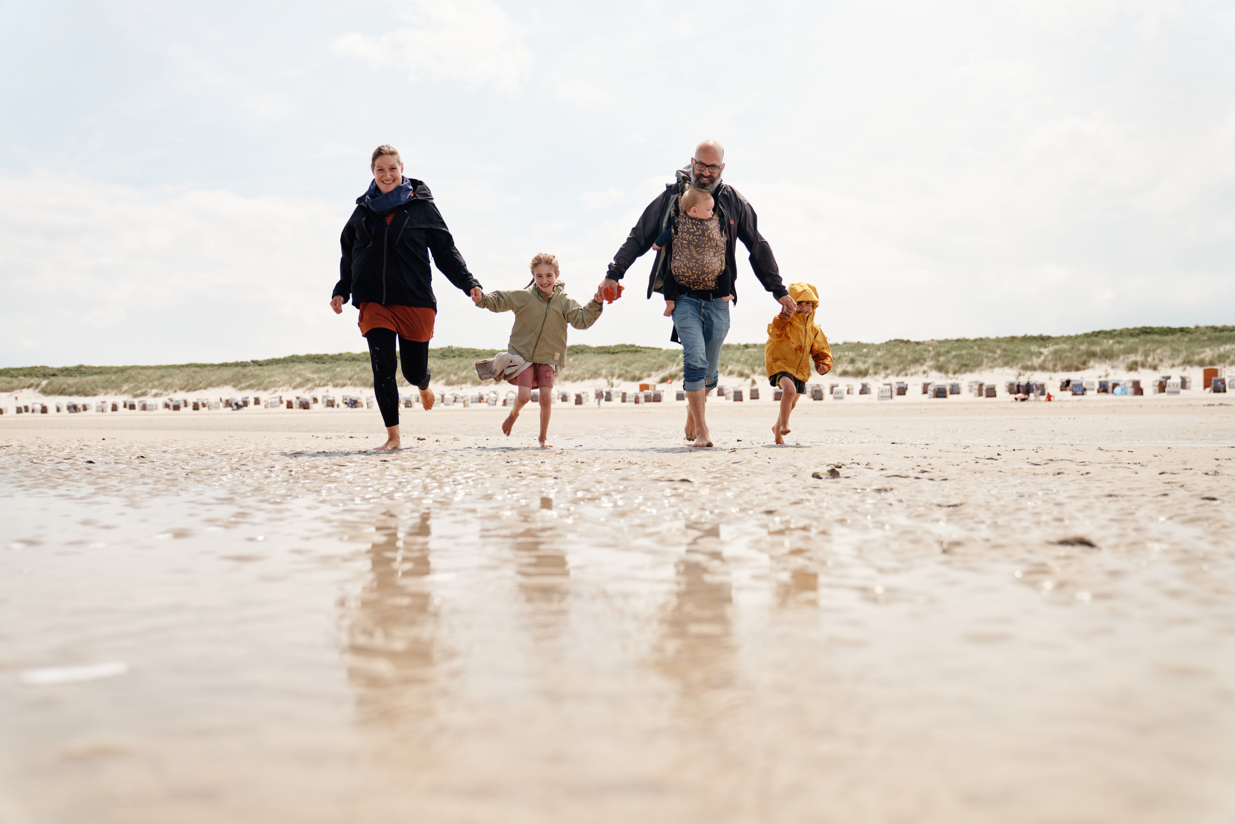 Eine Familie am Spiekerooger Strand